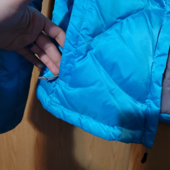 North face winter jacket - Picture 3 of 7